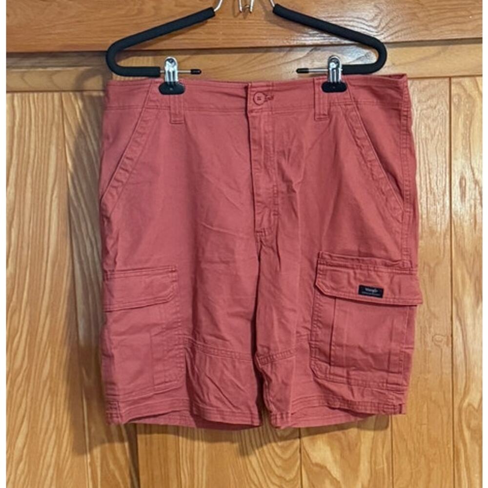 Men's Wrangler Relaxed Fit Cargo Shorts Coral Red Pink 36 - Picture 5 of 13